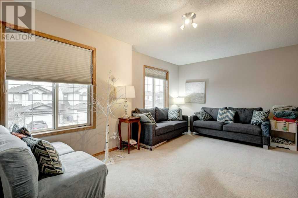 Single Family House for Sale in  Tuscany Meadows Close NW Tuscany Calgary 