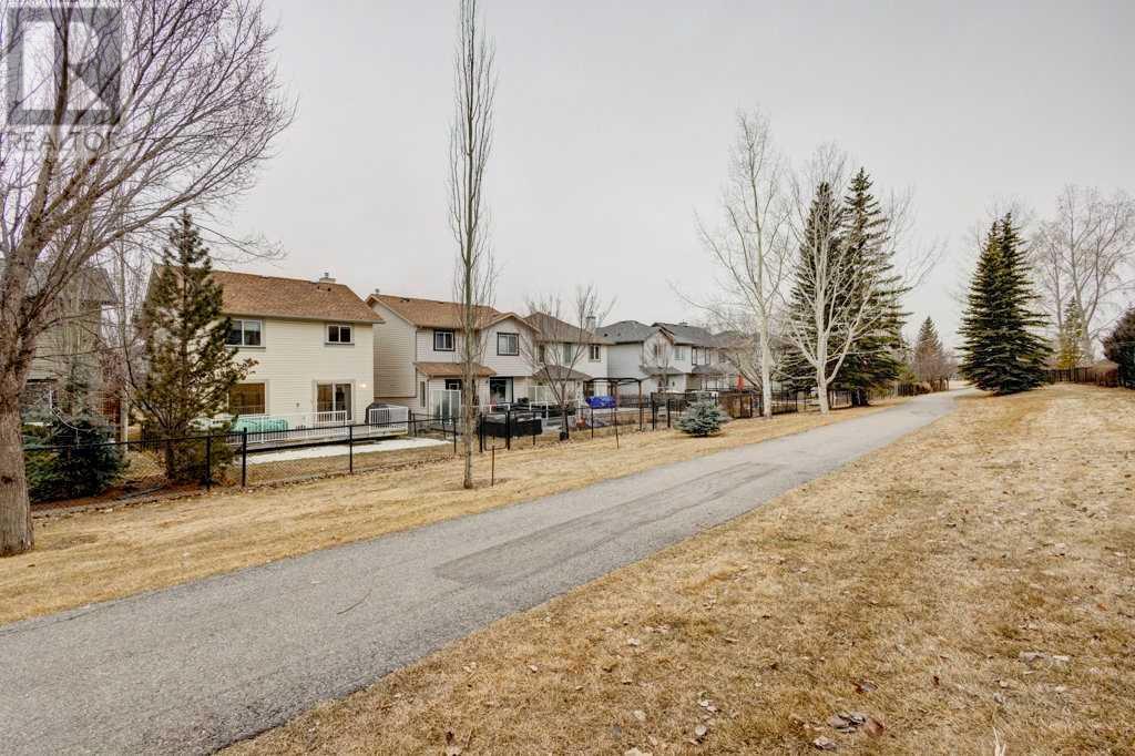Single Family House for Sale in  Tuscany Meadows Close NW Tuscany Calgary 
