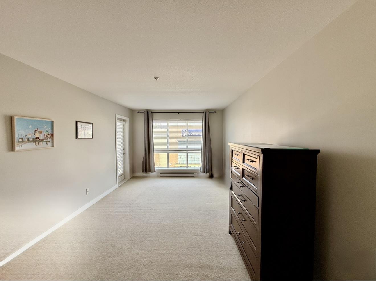 Photo 12 of 205 15745 Croydon Drive, Surrey BC