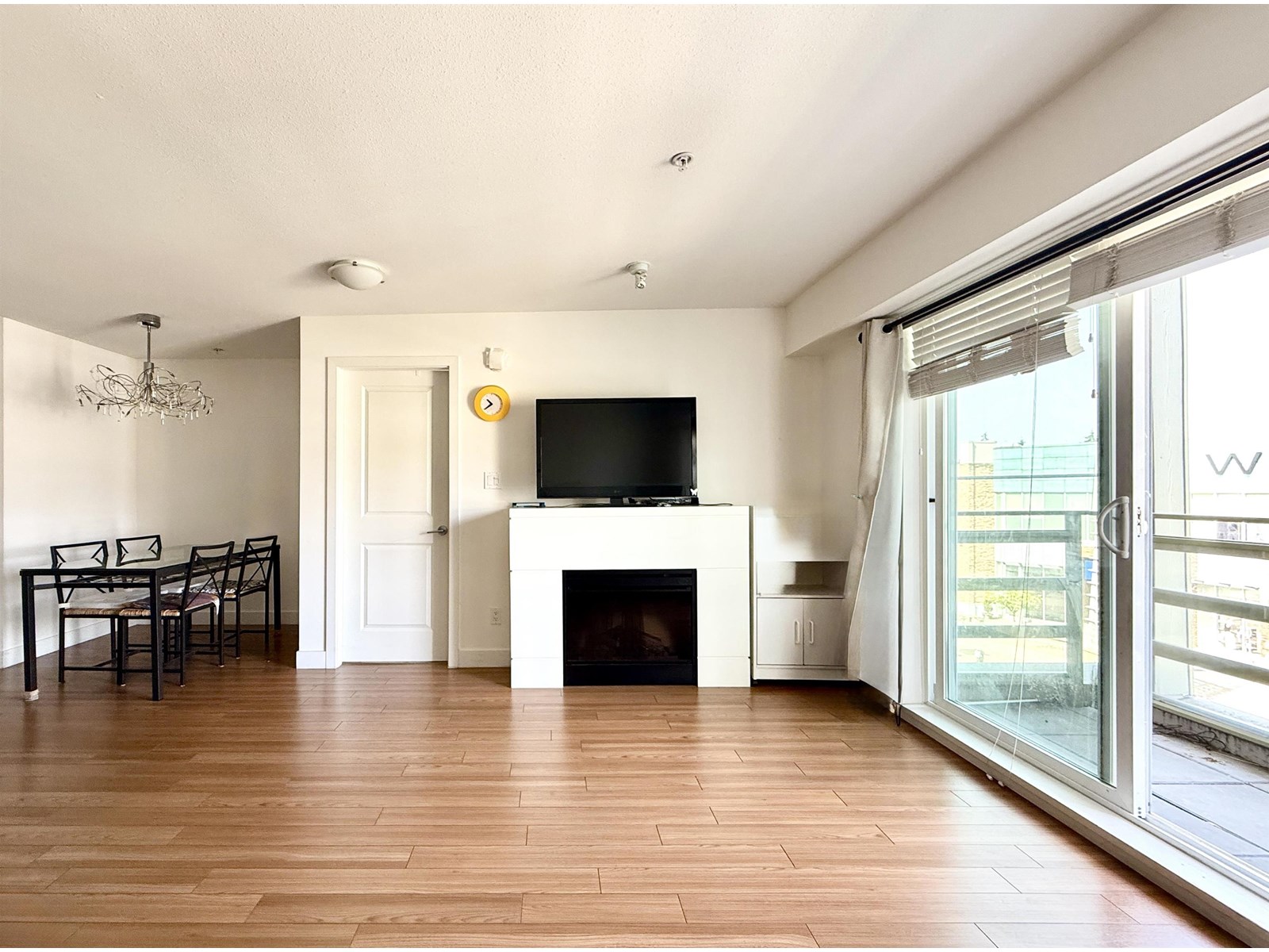Photo 5 of 205 15745 Croydon Drive, Surrey BC