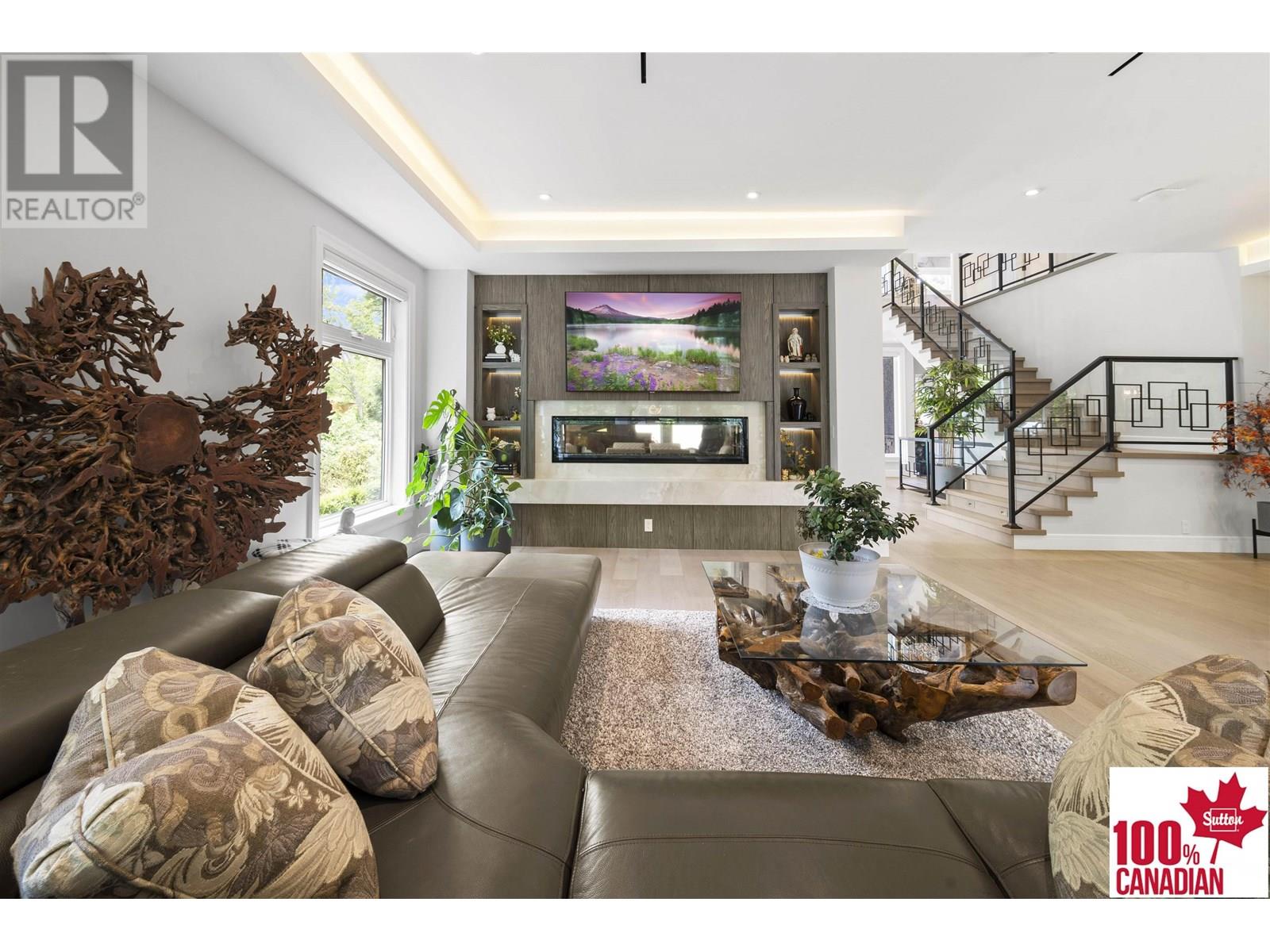 Photo 7 of 8258 Government Road, Burnaby BC