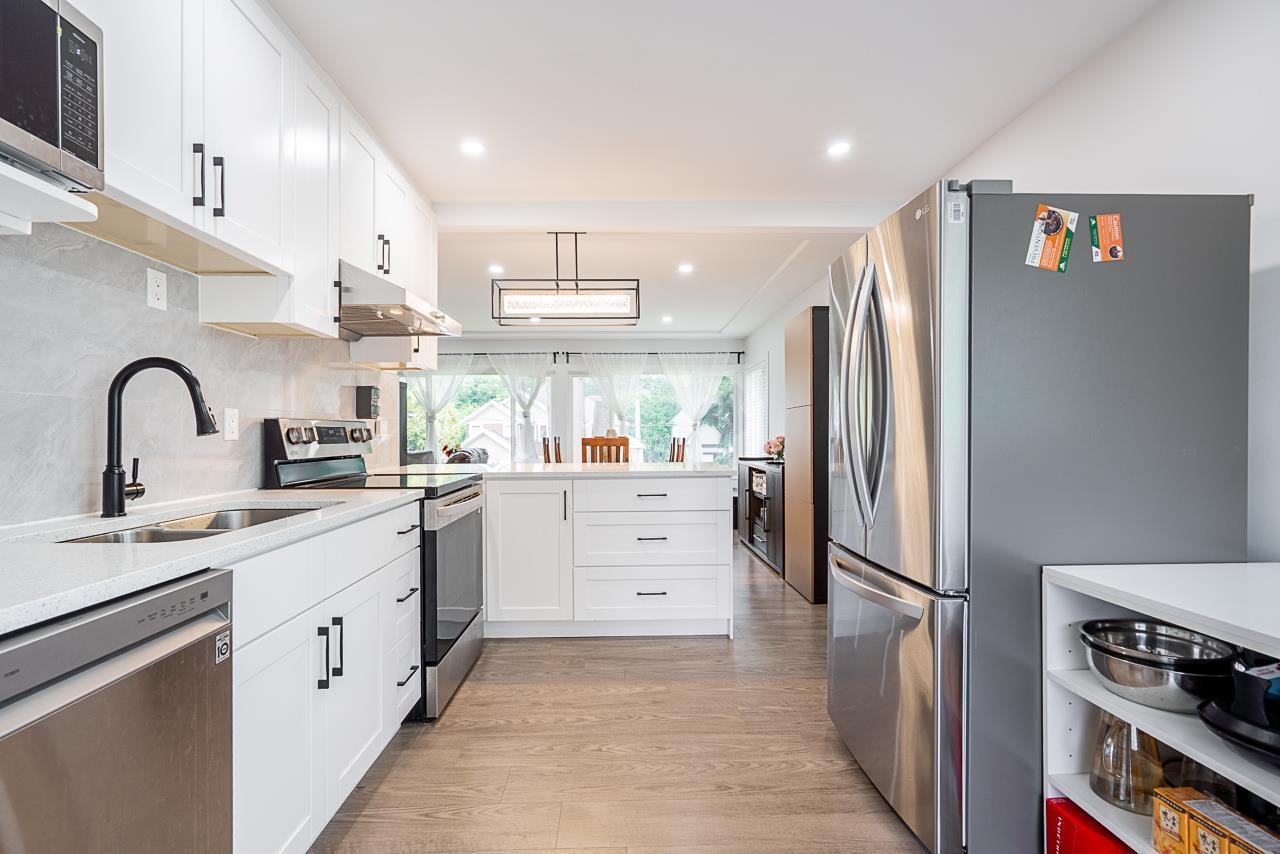 Photo 9 of 10875 143 Street, Surrey BC