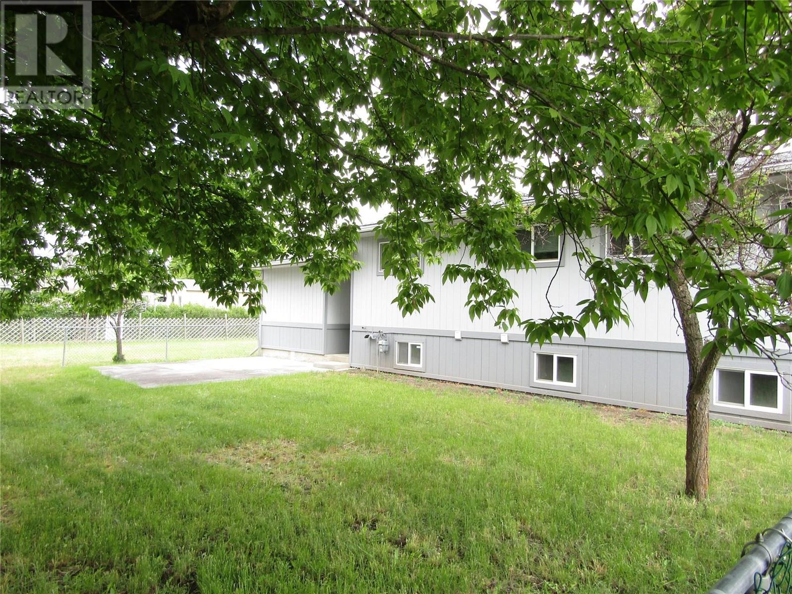 1822 66 Avenue, Grand Forks