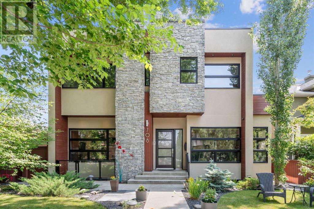 708 33A Street NW, Calgary, Alberta