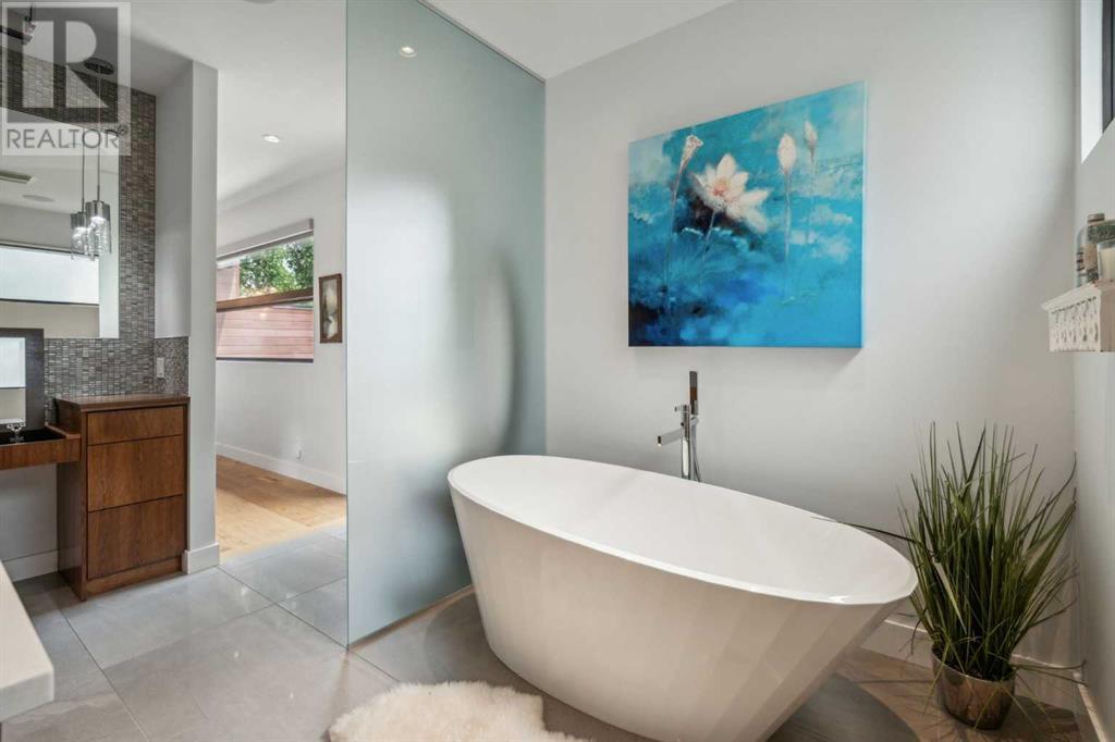 Single Family House for Sale in  A Street NW Parkdale Calgary 