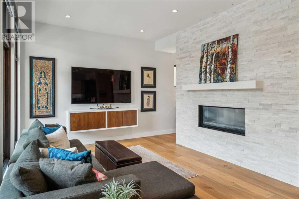 Single Family House for Sale in  A Street NW Parkdale Calgary 