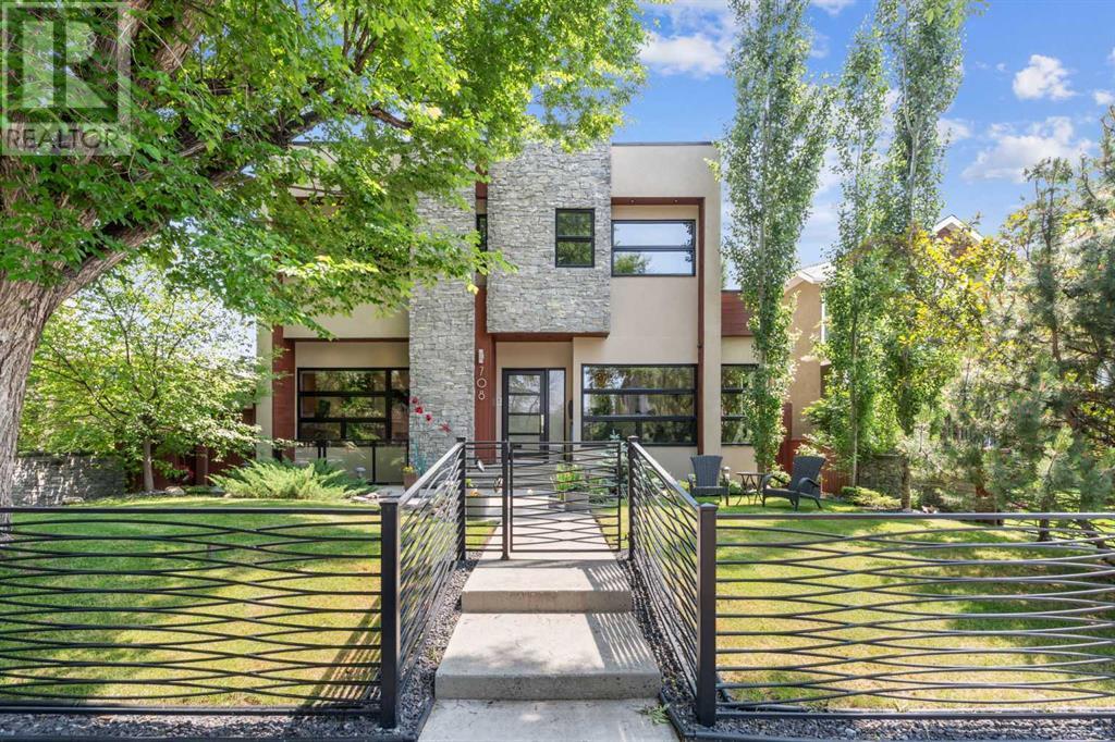 Single Family House for Sale in  A Street NW Parkdale Calgary 