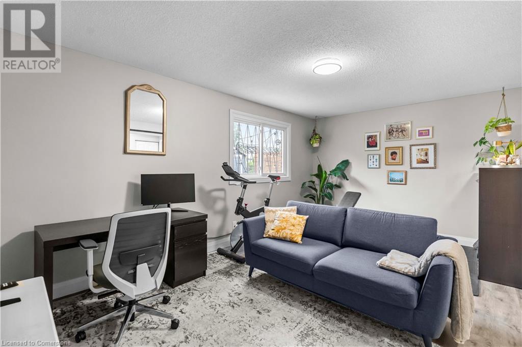 Photo 32 of 82 East 36th Street, Hamilton ON