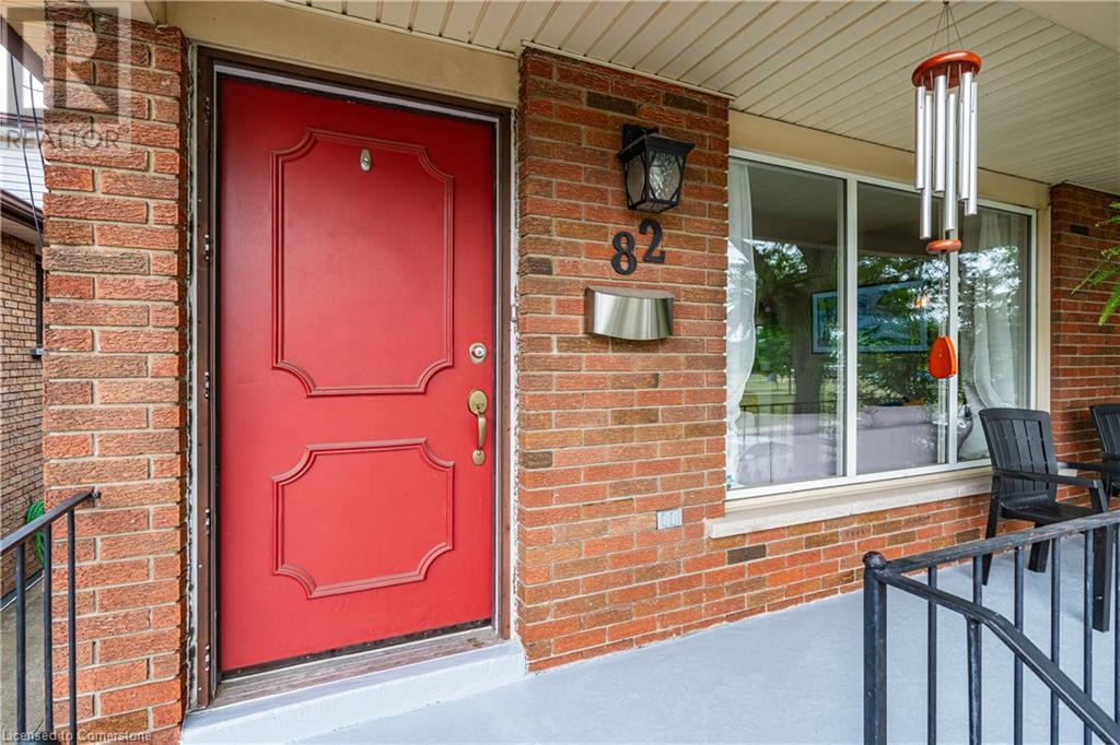 Photo 3 of 82 East 36th Street, Hamilton ON