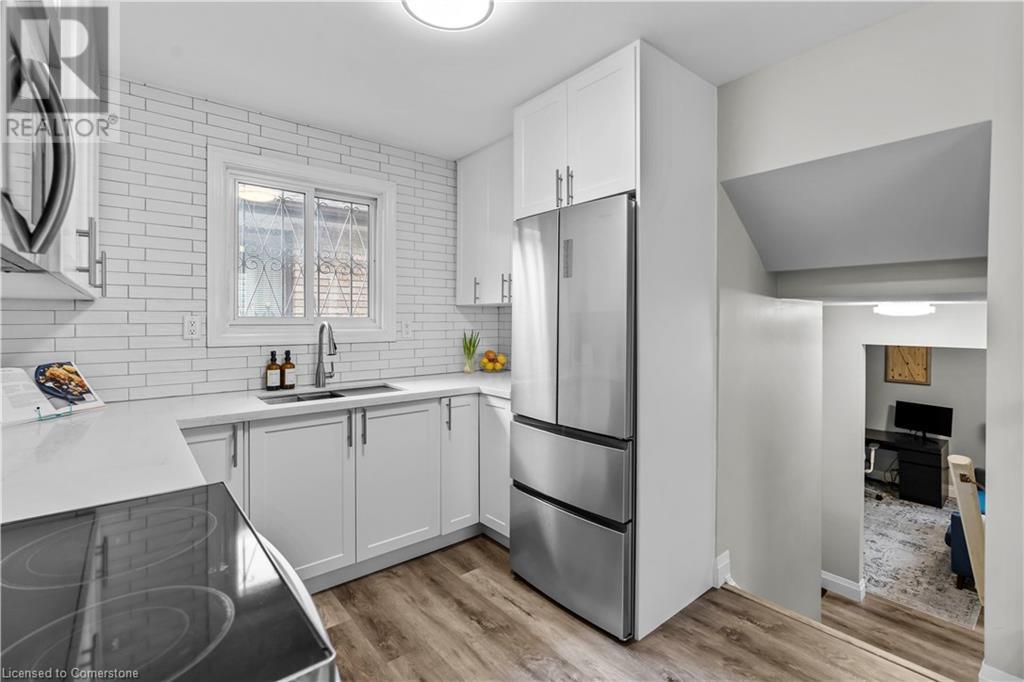 Photo 20 of 82 East 36th Street, Hamilton ON