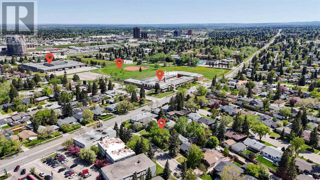 Single Family House Bungalow for Sale in  Hamlet Road SW Haysboro Calgary 
