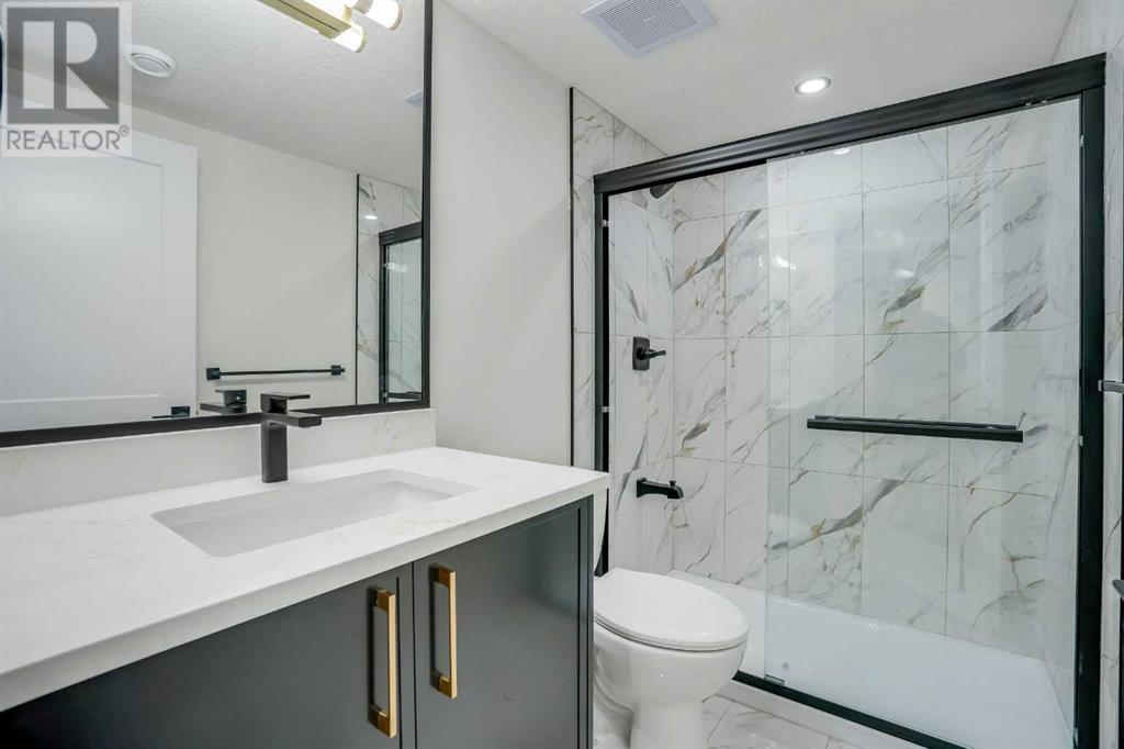 Single Family House Bungalow for Sale in  Hamlet Road SW Haysboro Calgary 