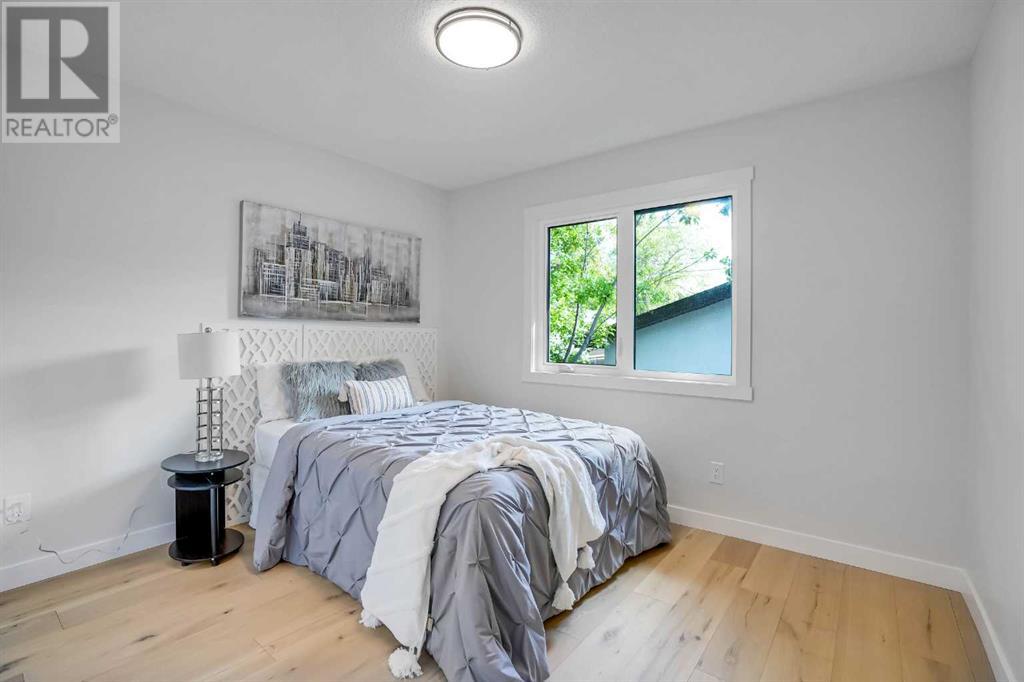 Single Family House Bungalow for Sale in  Hamlet Road SW Haysboro Calgary 