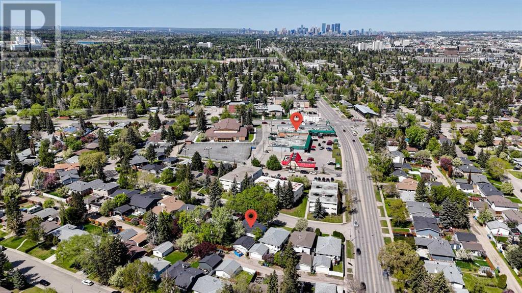 Single Family House Bungalow for Sale in  Hamlet Road SW Haysboro Calgary 