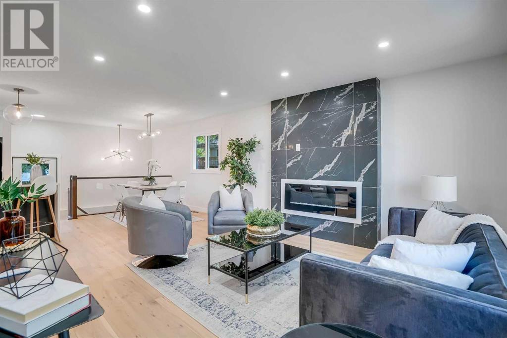 Single Family House Bungalow for Sale in  Hamlet Road SW Haysboro Calgary 