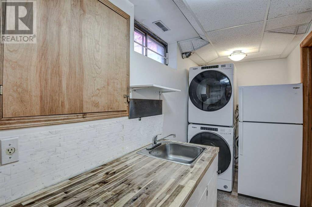 Single Family House Bi-level for Sale in  Ogmoor Crescent SE Ogden Calgary 