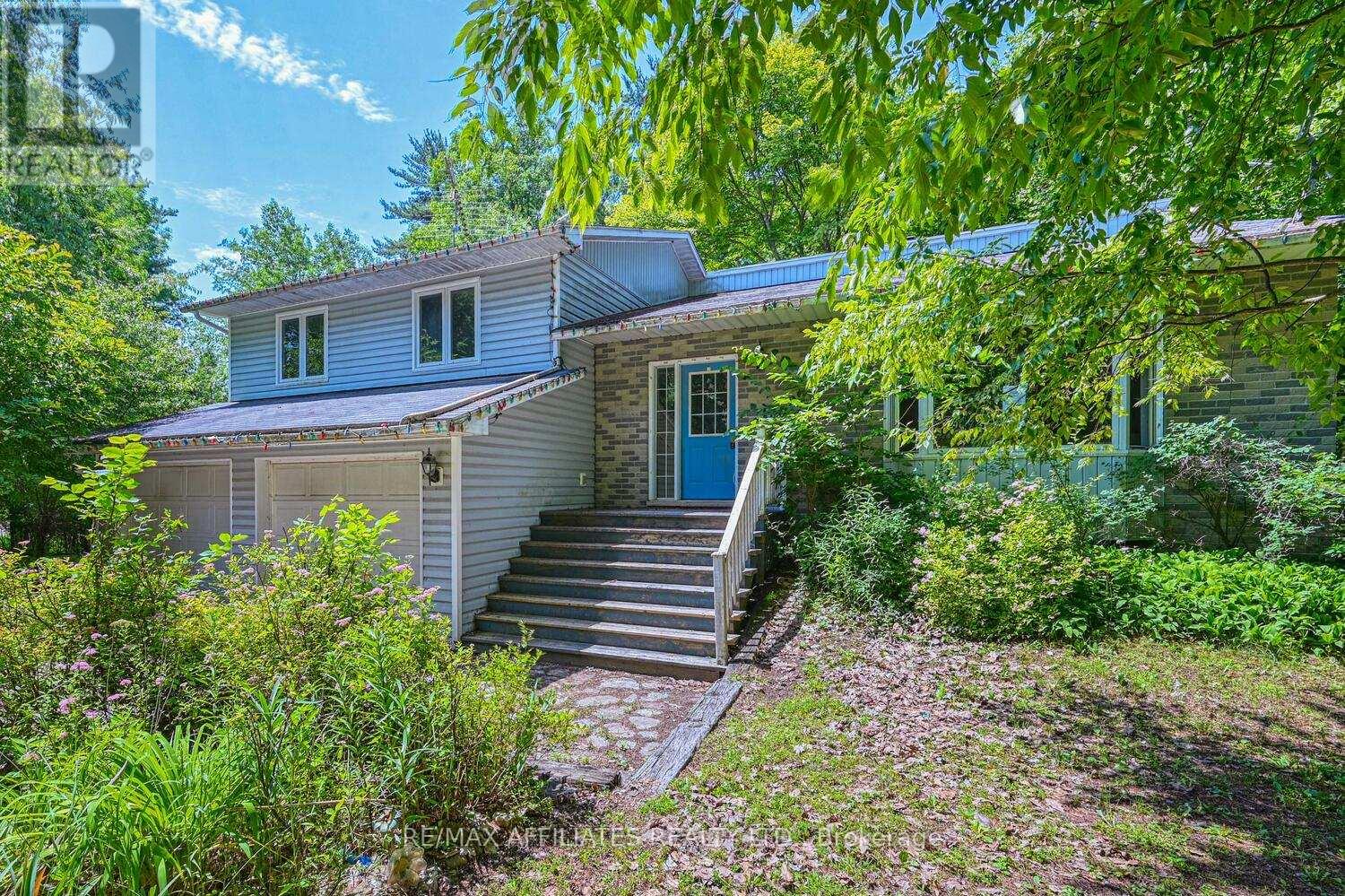 Photo 2 of 122 Church Avenue, Drummond North Elmsley ON