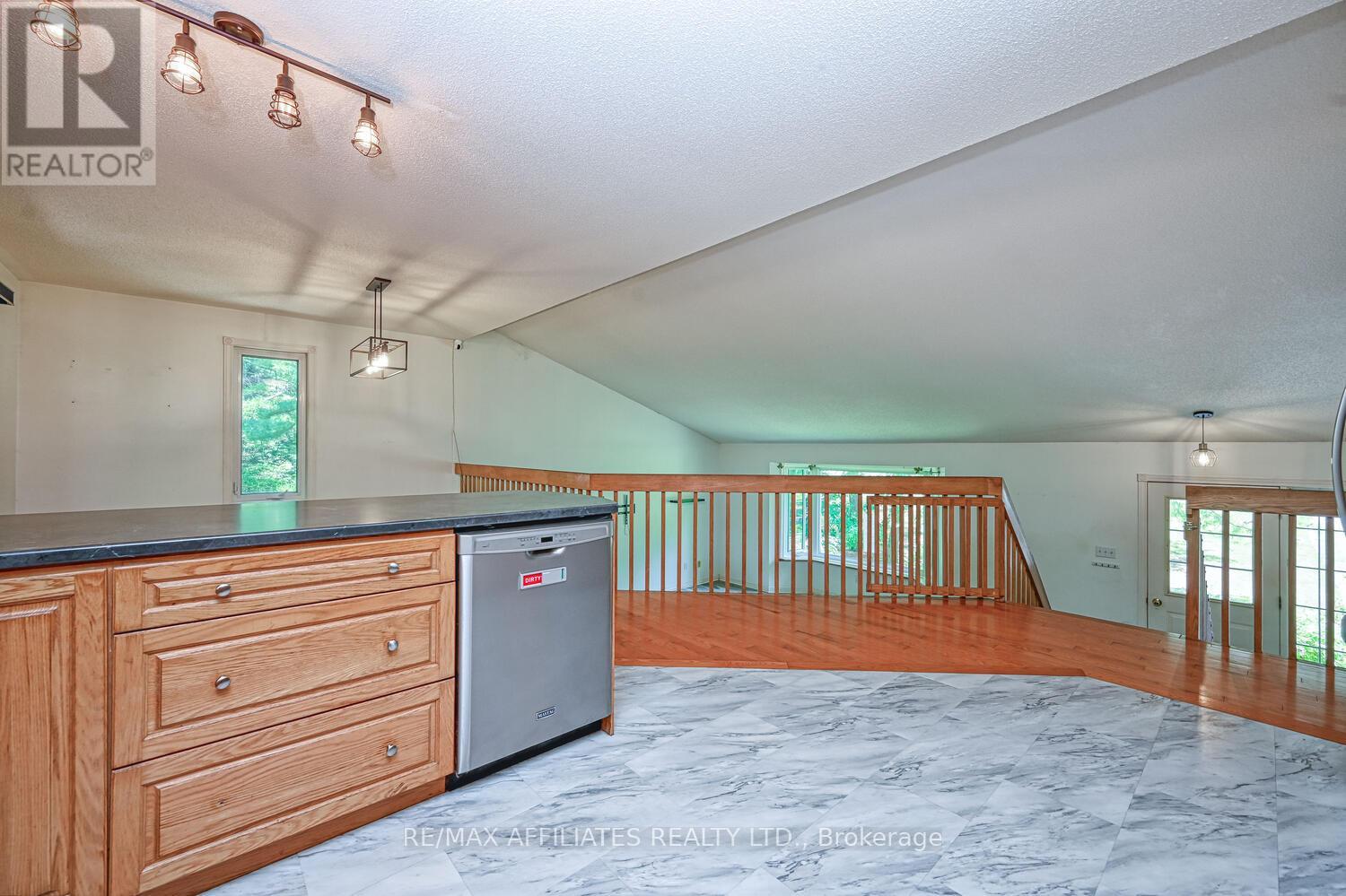 Photo 22 of 122 Church Avenue, Drummond North Elmsley ON