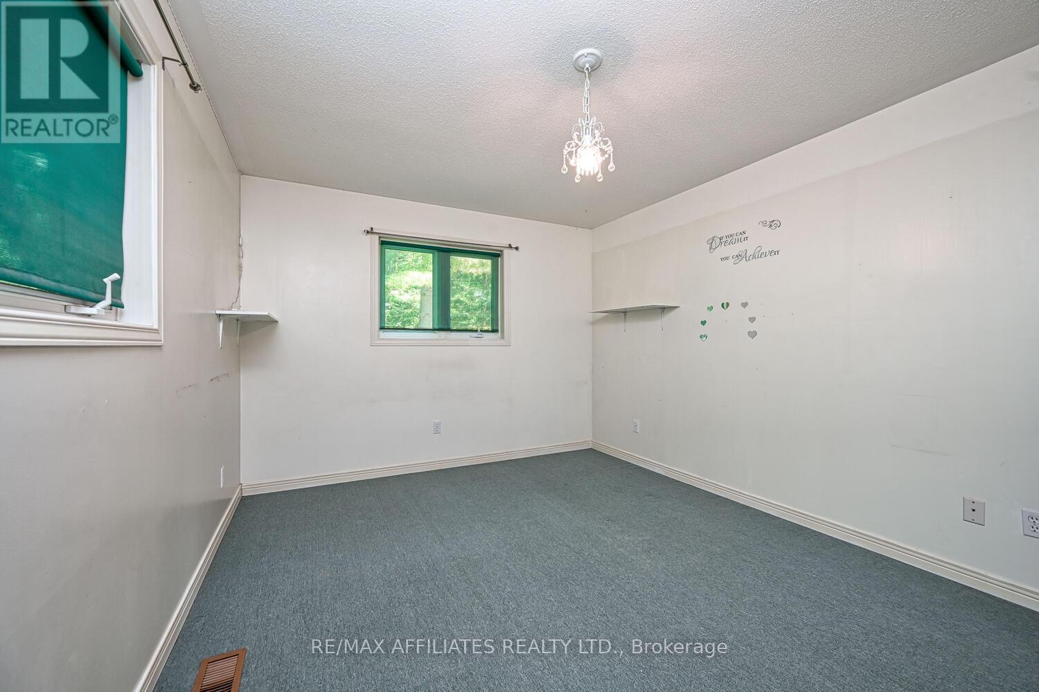 Photo 41 of 122 Church Avenue, Drummond North Elmsley ON