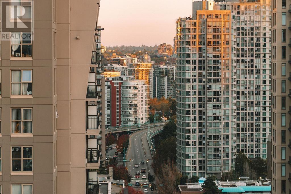 Photo 8 of 1903 999 Seymour Street, Vancouver BC