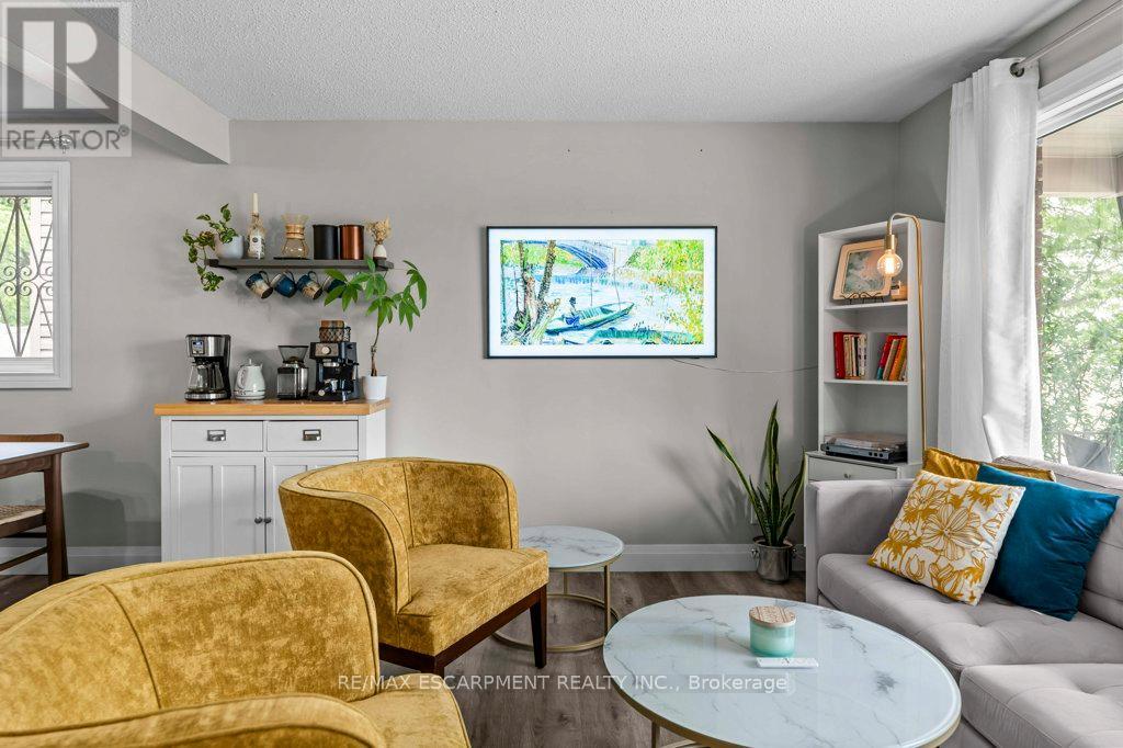 Photo 38 of 82 East 36th Street, Hamilton ON