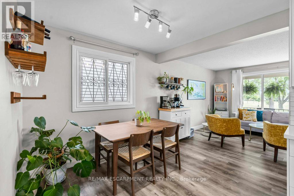 Photo 14 of 82 East 36th Street, Hamilton ON
