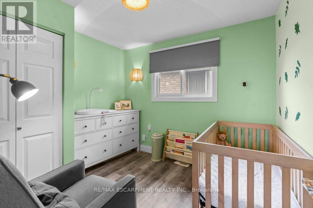 Photo 9 of 82 East 36th Street, Hamilton ON