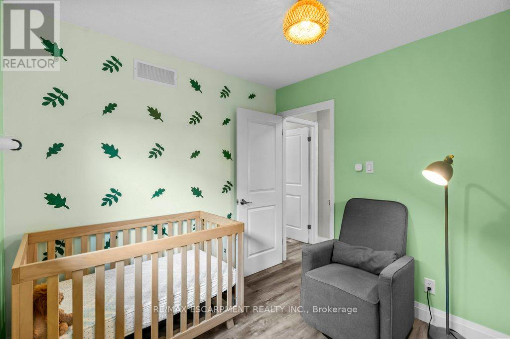 Photo 21 of 82 East 36th Street, Hamilton ON