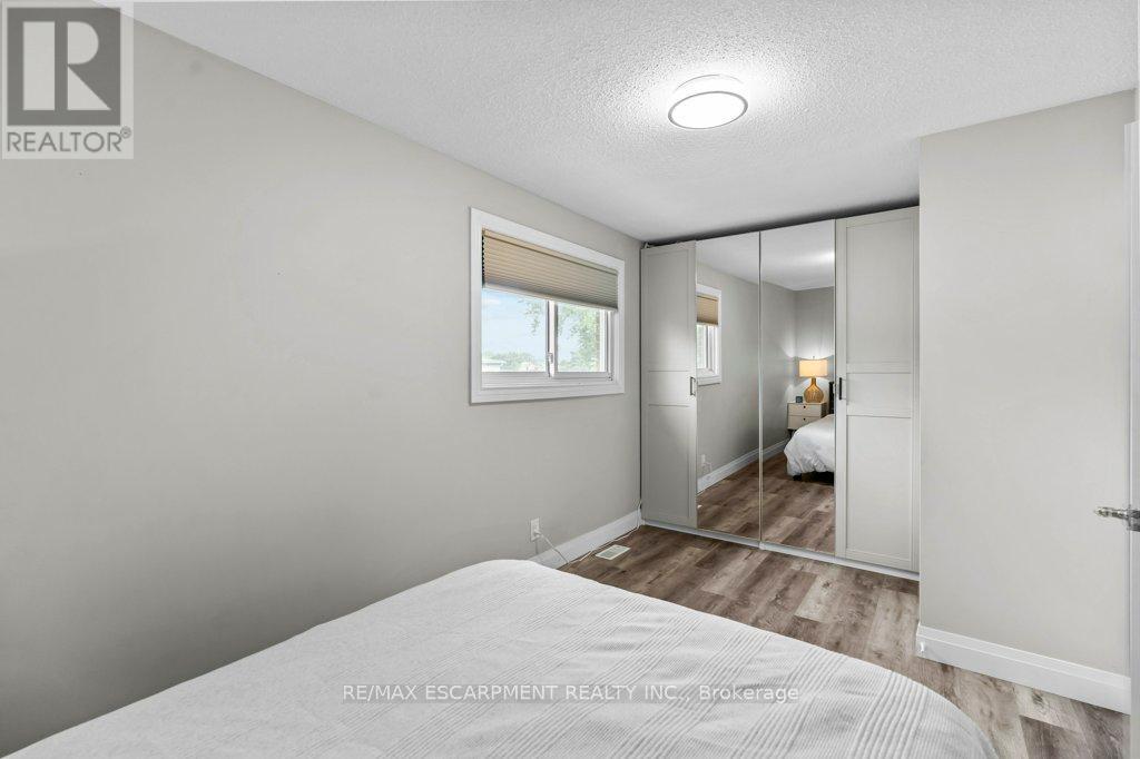 Photo 6 of 82 East 36th Street, Hamilton ON