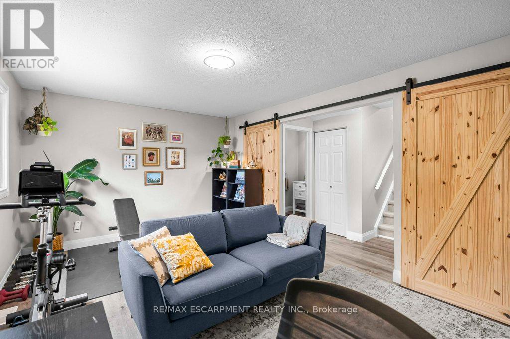Photo 31 of 82 East 36th Street, Hamilton ON