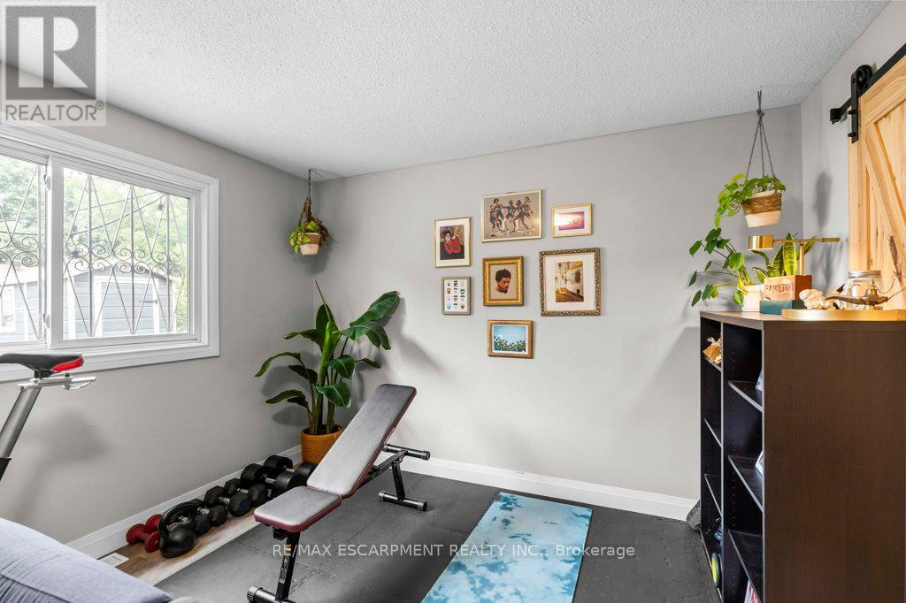 Photo 42 of 82 East 36th Street, Hamilton ON
