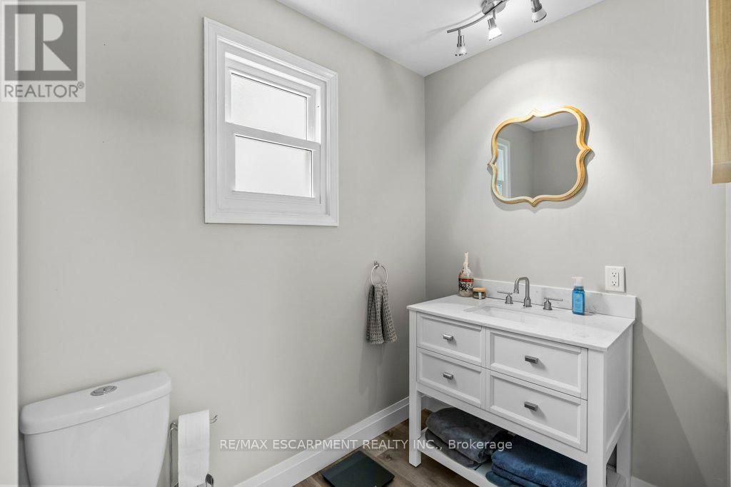 Photo 27 of 82 East 36th Street, Hamilton ON
