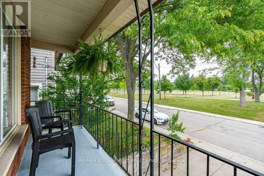 Photo 22 of 82 East 36th Street, Hamilton ON