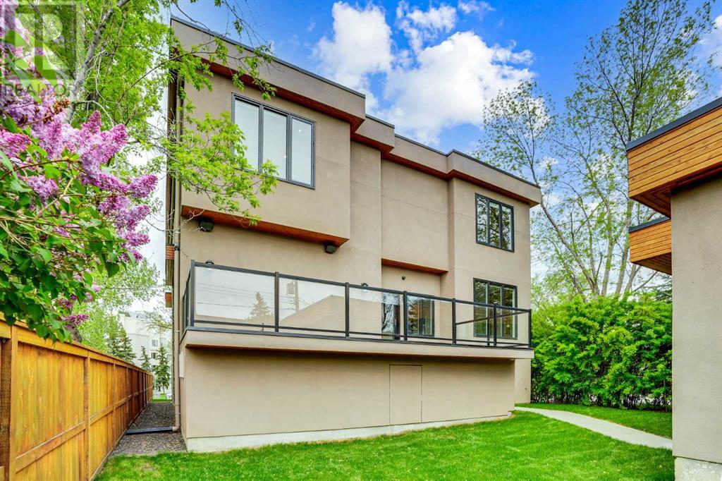 Single Family House for Sale in  Montgomery Avenue NW Montgomery Calgary 