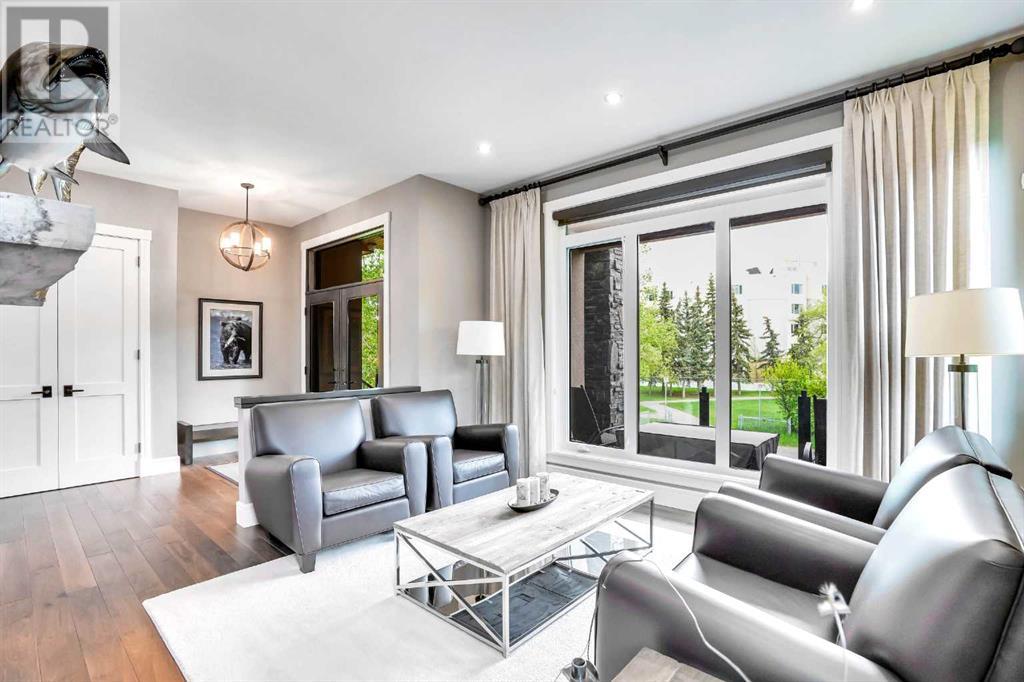 Single Family House for Sale in  Montgomery Avenue NW Montgomery Calgary 