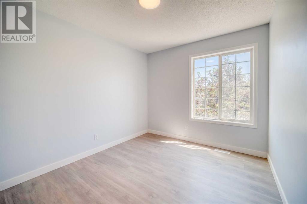 Single Family House for Sale in  Bridlemeadows Manor SW Bridlewood Calgary 