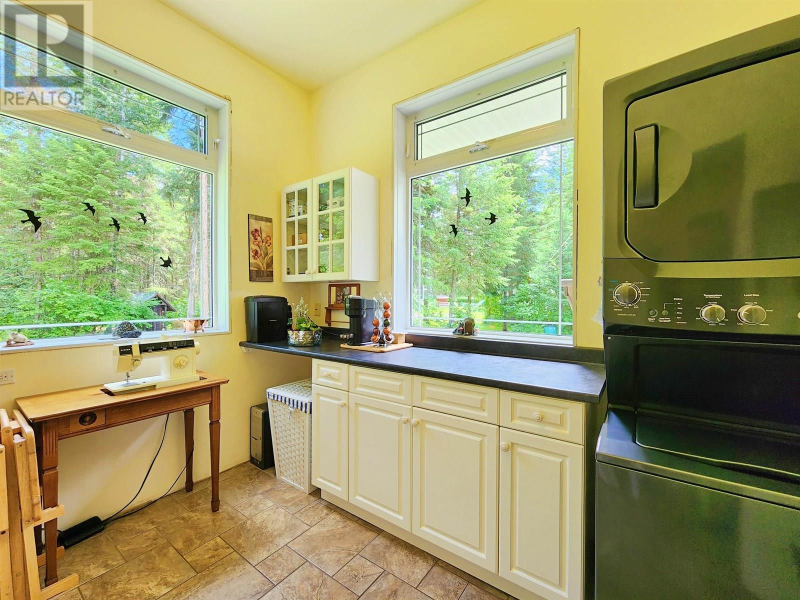 4762 CAROLYN ROAD, Quesnel