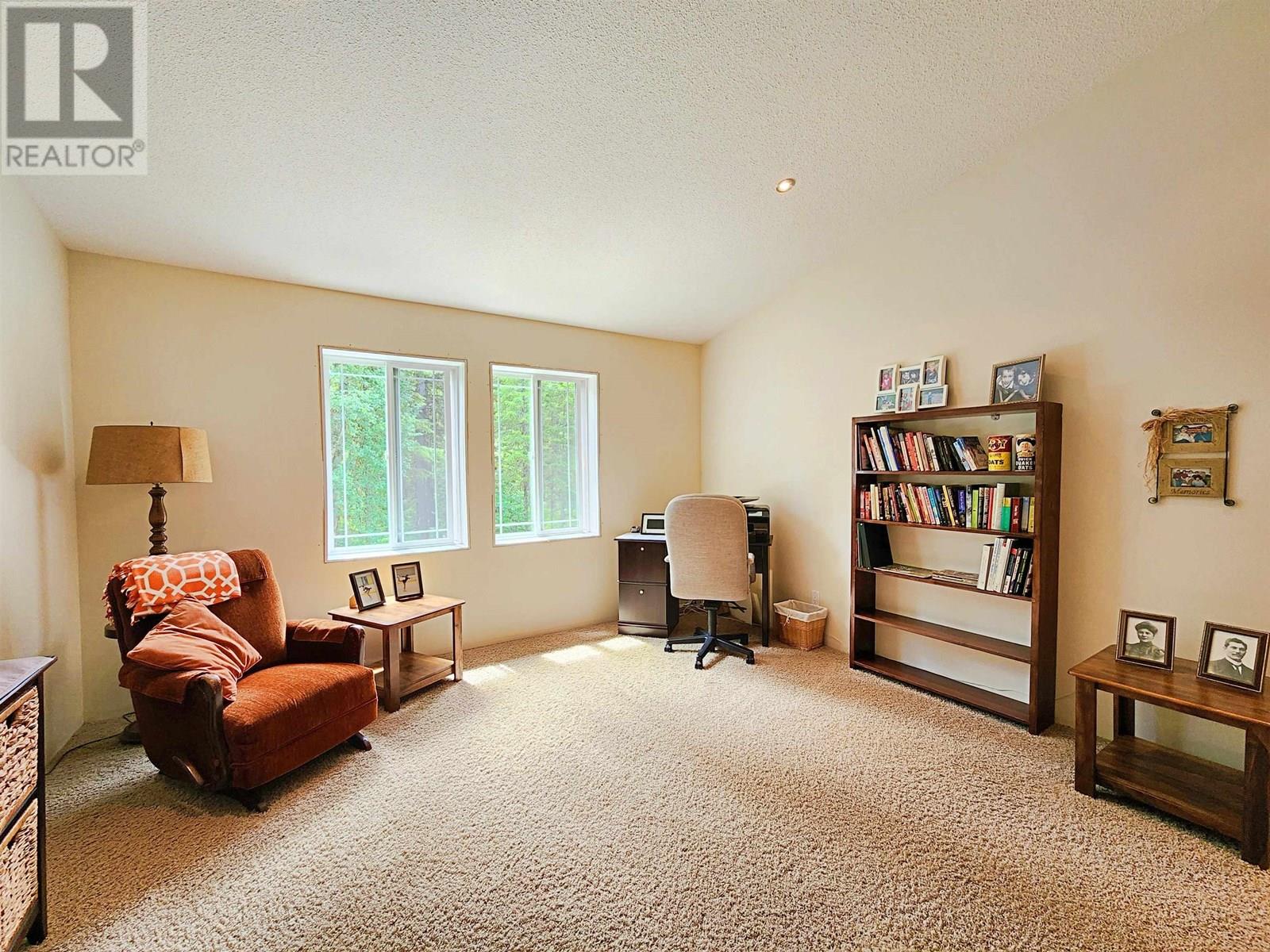 4762 CAROLYN ROAD, Quesnel