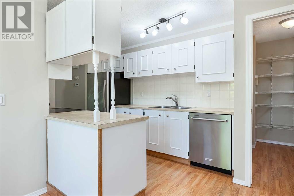 Single Family House Bungalow for Sale in  Macewan Park Road NW MacEwan Glen Calgary 