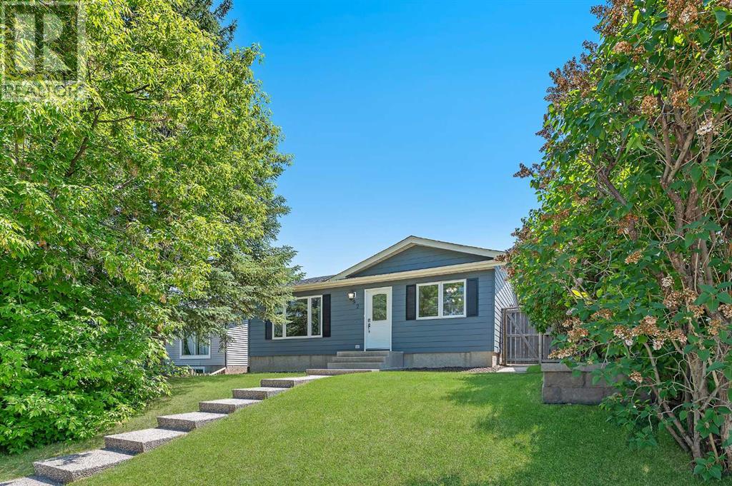 92 Macewan Park Road NW, Calgary, Alberta