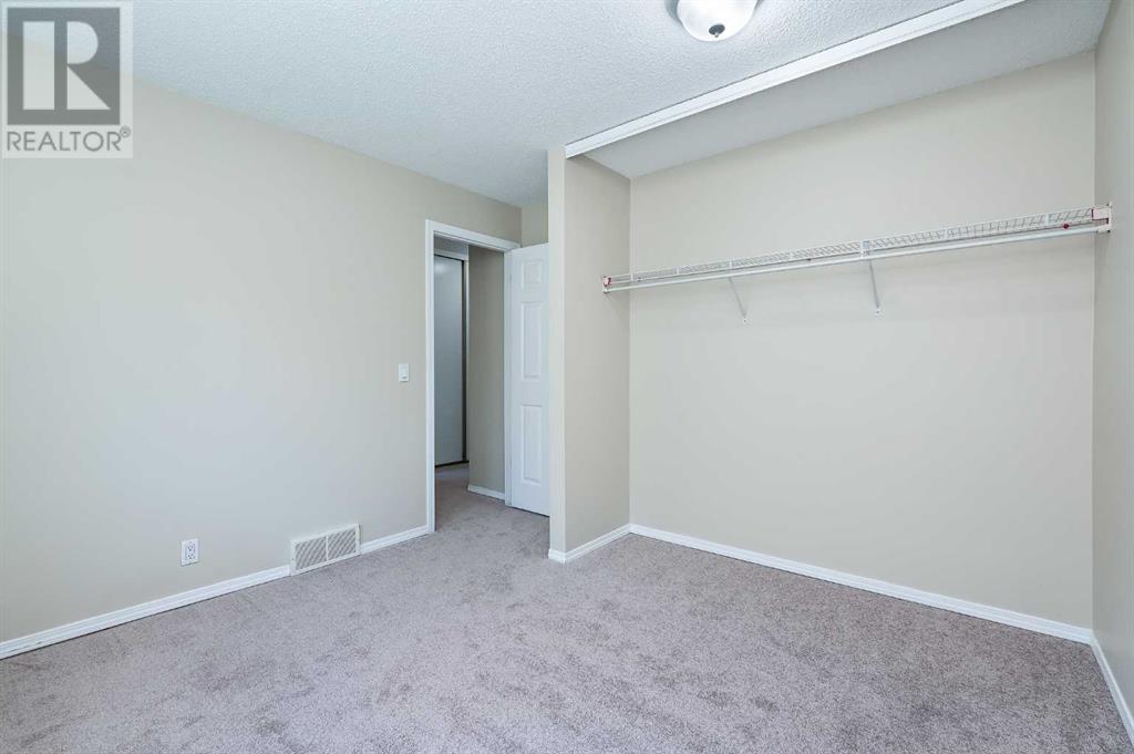 Single Family House Bungalow for Sale in  Macewan Park Road NW MacEwan Glen Calgary 