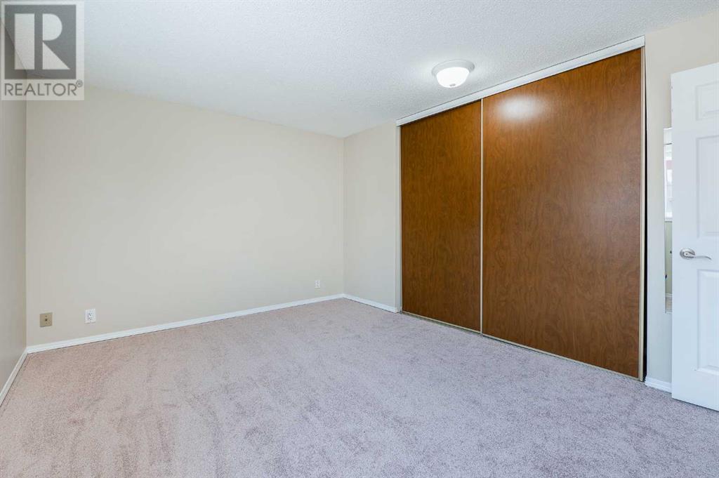 Single Family House Bungalow for Sale in  Macewan Park Road NW MacEwan Glen Calgary 