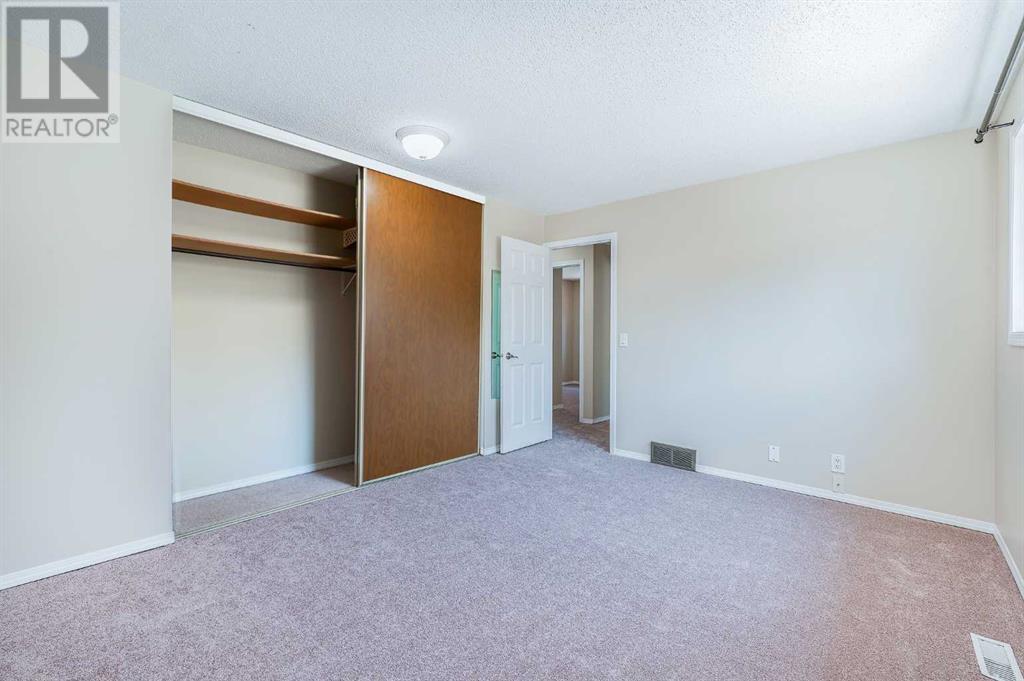 Single Family House Bungalow for Sale in  Macewan Park Road NW MacEwan Glen Calgary 