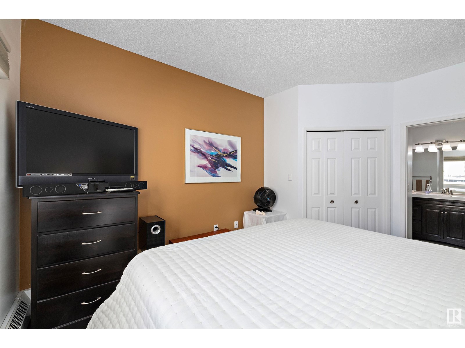Photo 36 of 503 11716 100 Av Nw, Edmonton AB