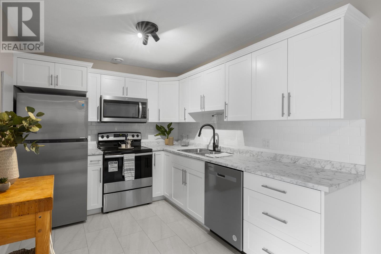 Photo 6 of 110 4 24 Waterview Heights, Charlottetown PE