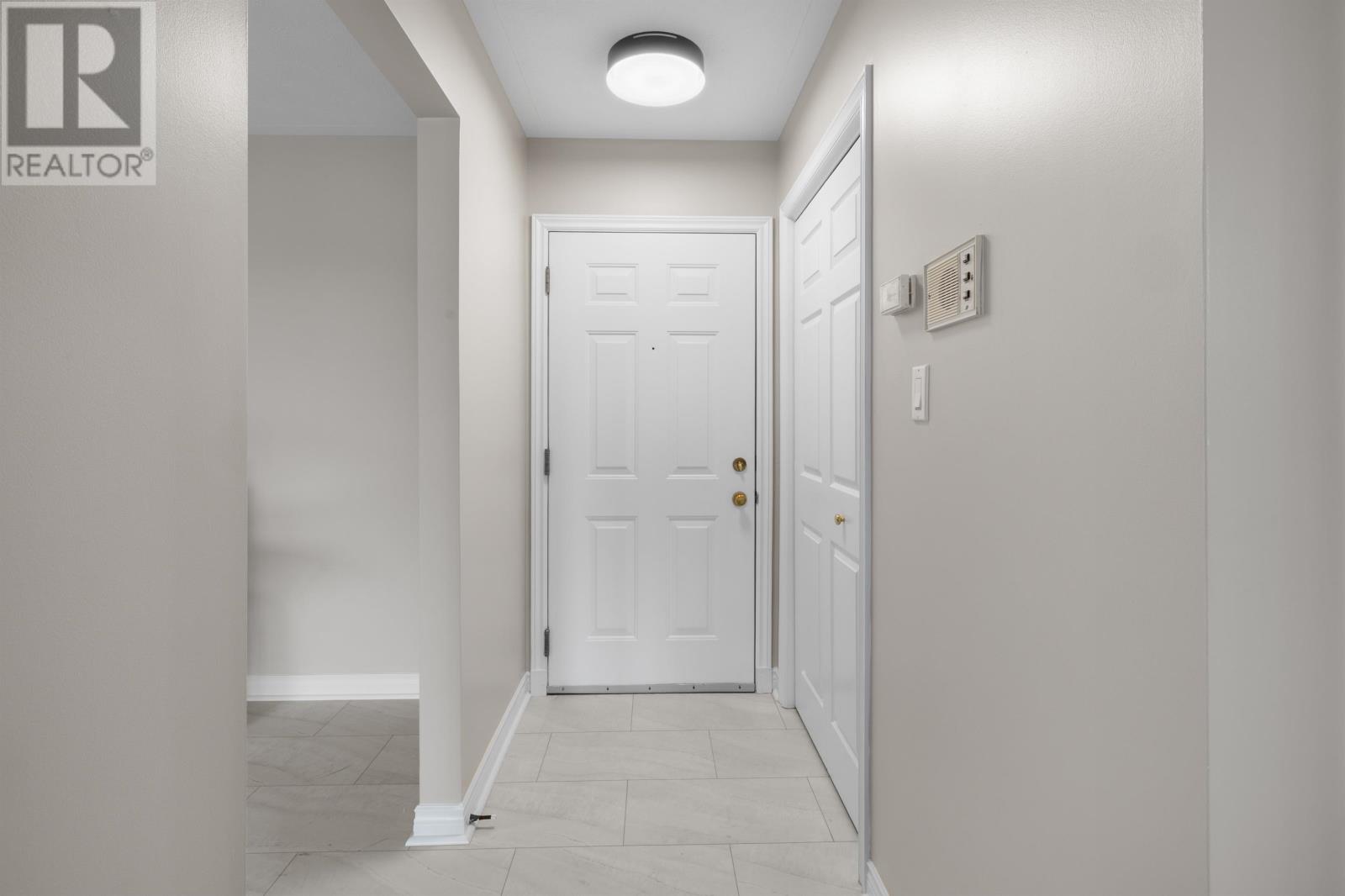 Photo 19 of 110 4 24 Waterview Heights, Charlottetown PE