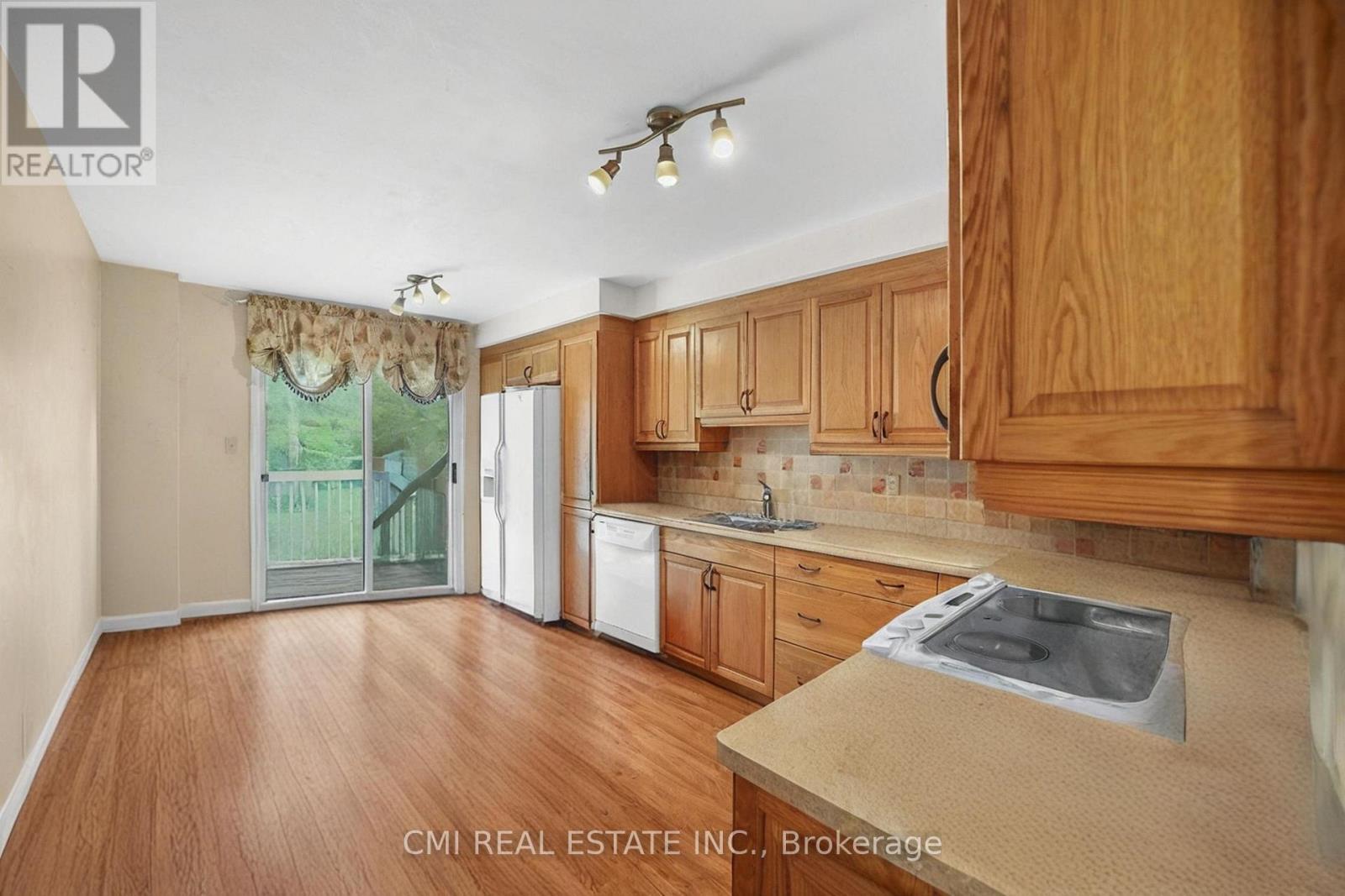 Photo 3 of 864 Lebanon Drive, Innisfil ON