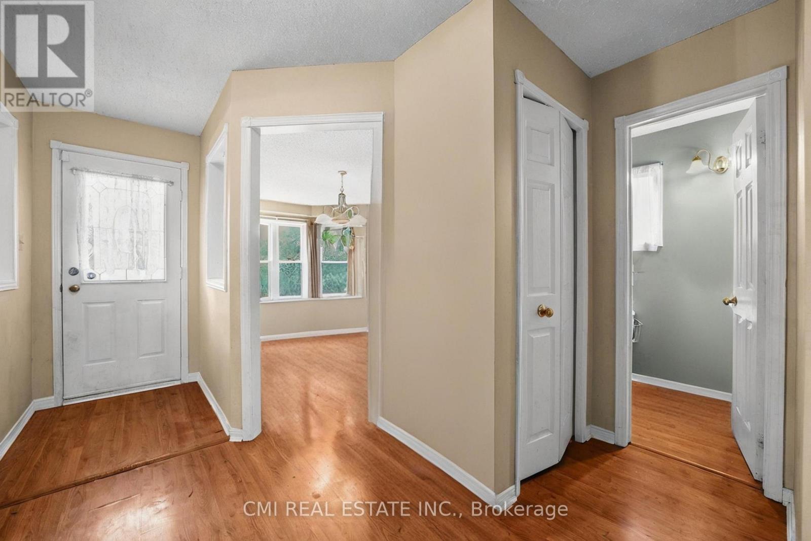 Photo 19 of 864 Lebanon Drive, Innisfil ON