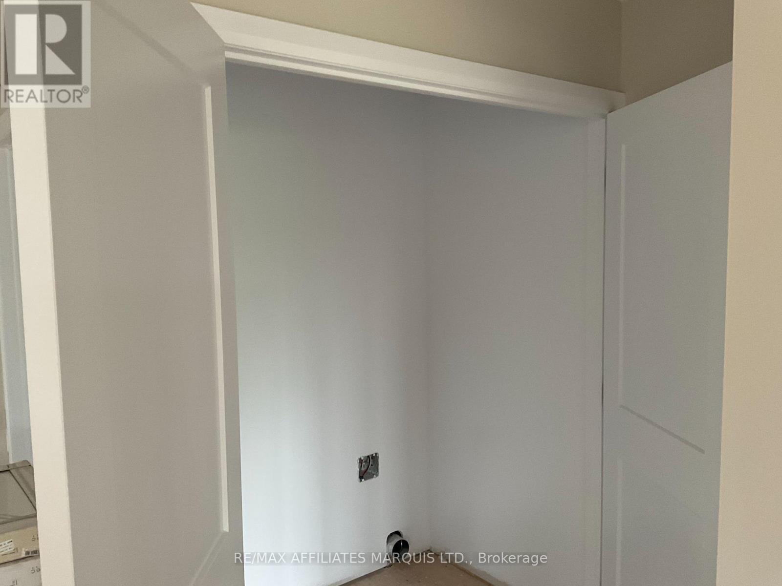 Photo 5 of 180 Emily Jade Crescent, Cornwall ON