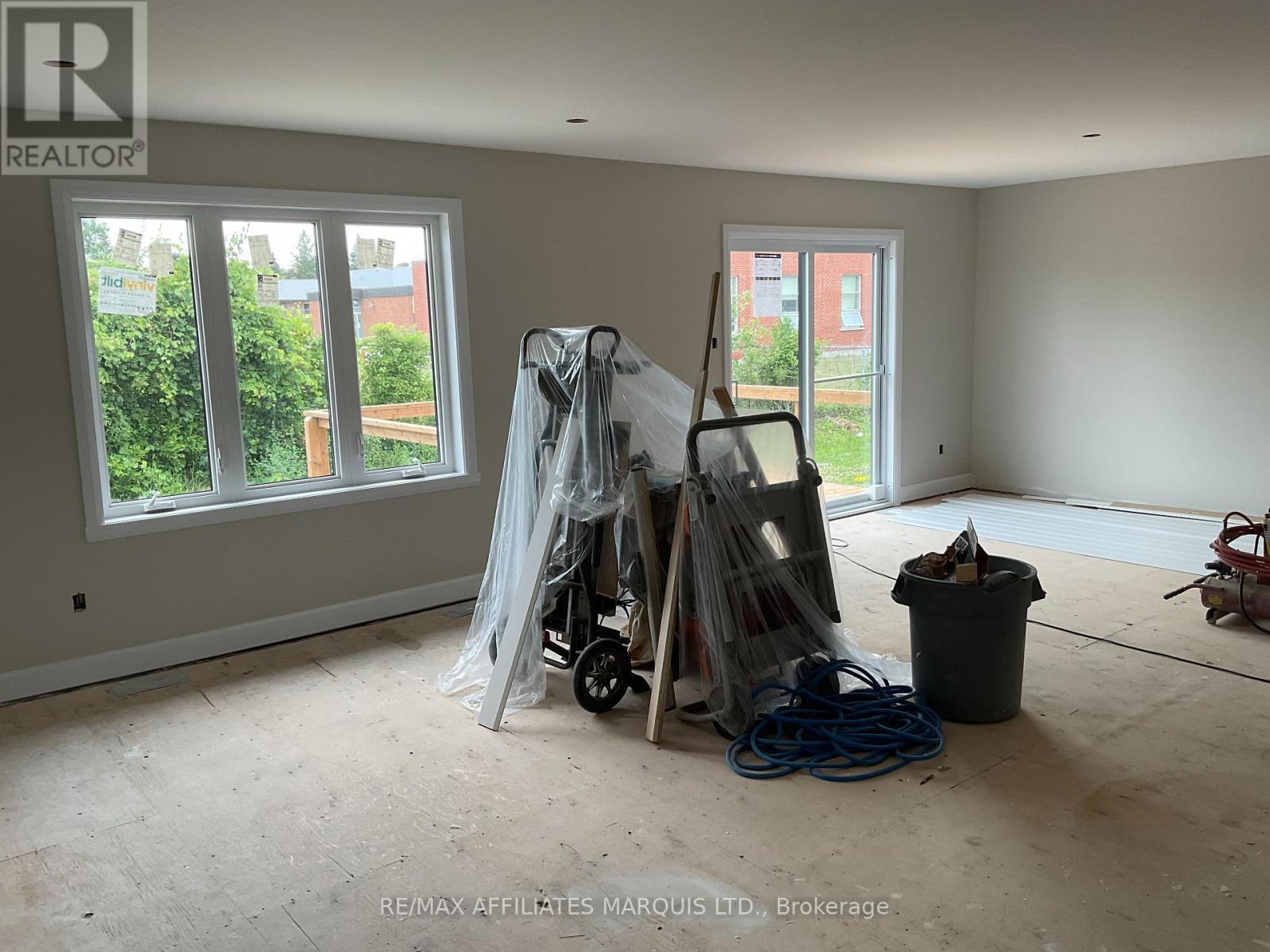 Photo 3 of 180 Emily Jade Crescent, Cornwall ON